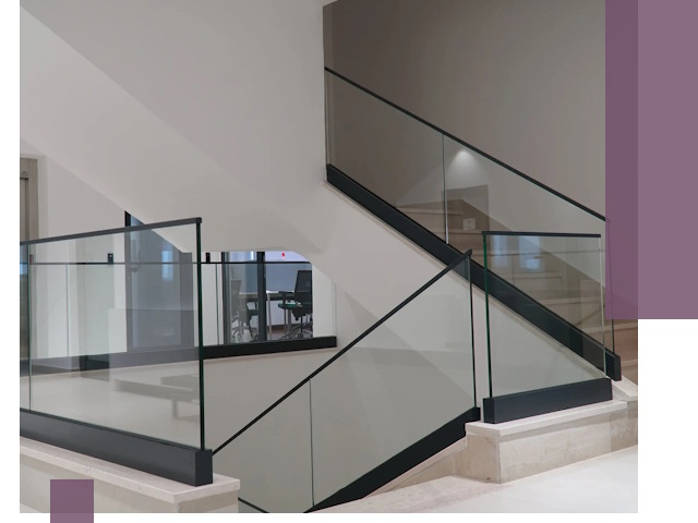 Стеклянные перила премиум-класса с установкой в Сальске