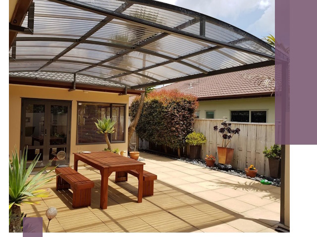 Навесы во двор под ключ в Сальске — изготовление и монтаж