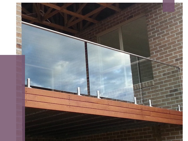 Стеклянные парапеты на крыше и террасе в Сальске от 11439 руб. | ПРОЛЁТ-Слс