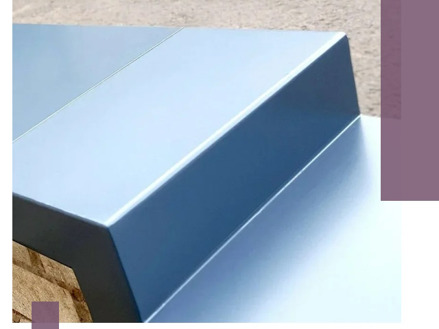 Крышки на парапет в Сальске: изготовление и монтаж под ключ